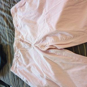 Pink and white cotton/polyester crop pants